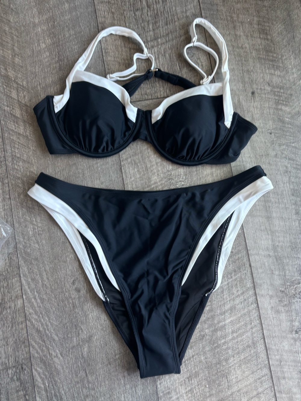 Black & White Women's Bikini Set - Two-Piece Swimwear